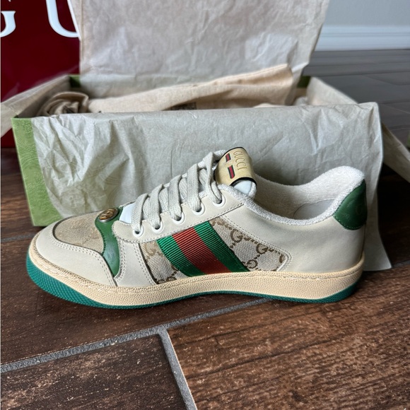 BRAND NEW NEVER WORN Gucci Screener Leather Sneaker retails for $1,020 - Picture 3 of 7